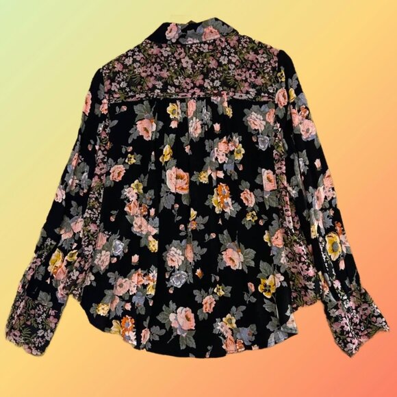 FREE PEOPLE Beautiful Floral Boho Cottagecore Relaxed Fit Blouse Size M - Picture 4 of 9